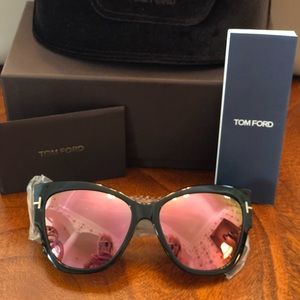Tom Ford NWT ANOUSHKA Gradient pink lens
